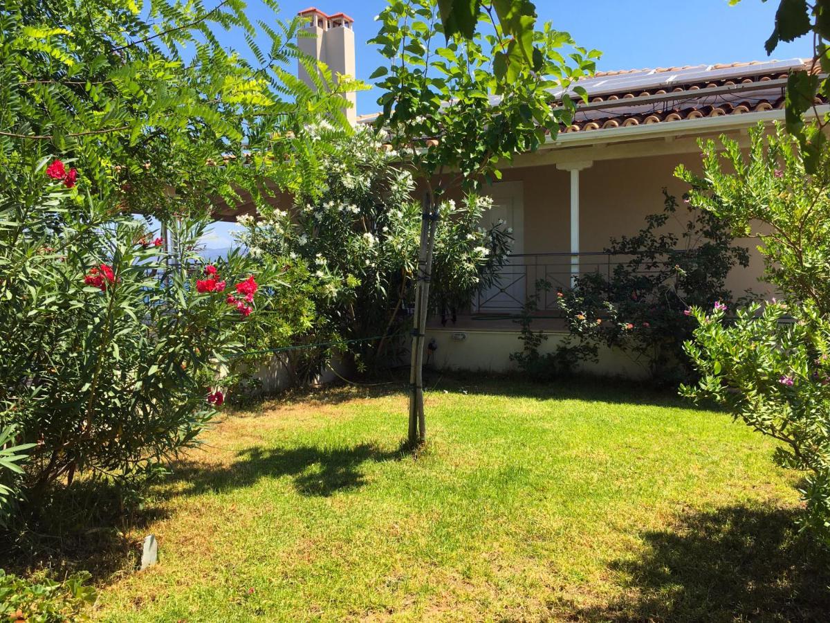 Corinthian Sun - Vacation Home Extérieur photo