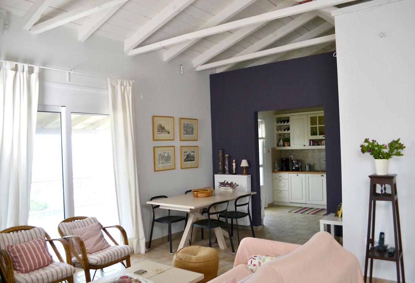 Corinthian Sun - Vacation Home Extérieur photo