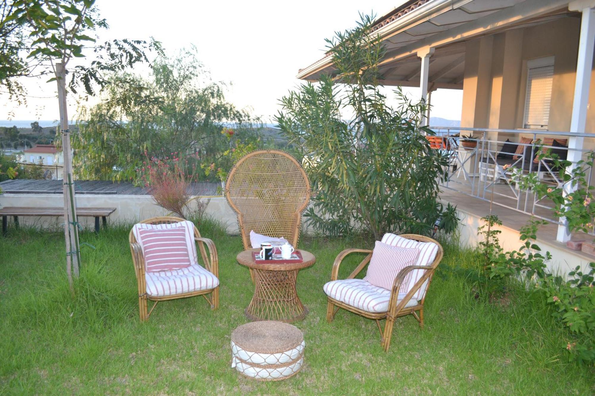 Corinthian Sun - Vacation Home Extérieur photo
