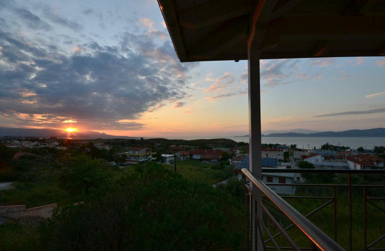 Corinthian Sun - Vacation Home Extérieur photo
