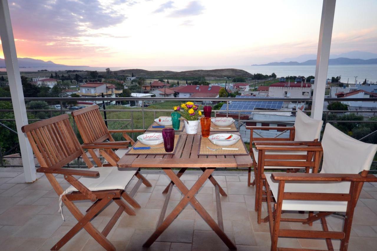 Corinthian Sun - Vacation Home Extérieur photo