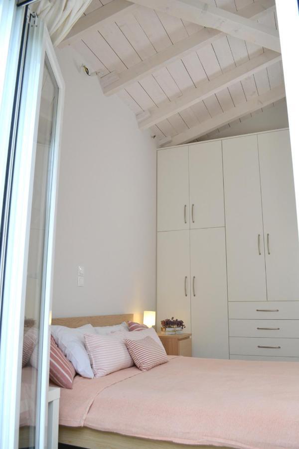 Corinthian Sun - Vacation Home Extérieur photo